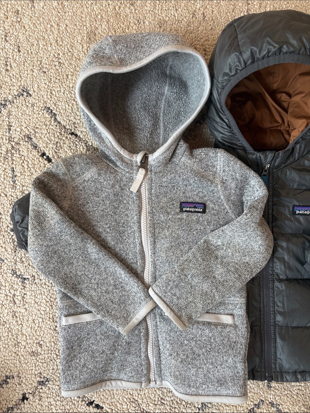 Patagonia Kids puffer jacket and fleece (2T) Like new - Picture 2 of 7